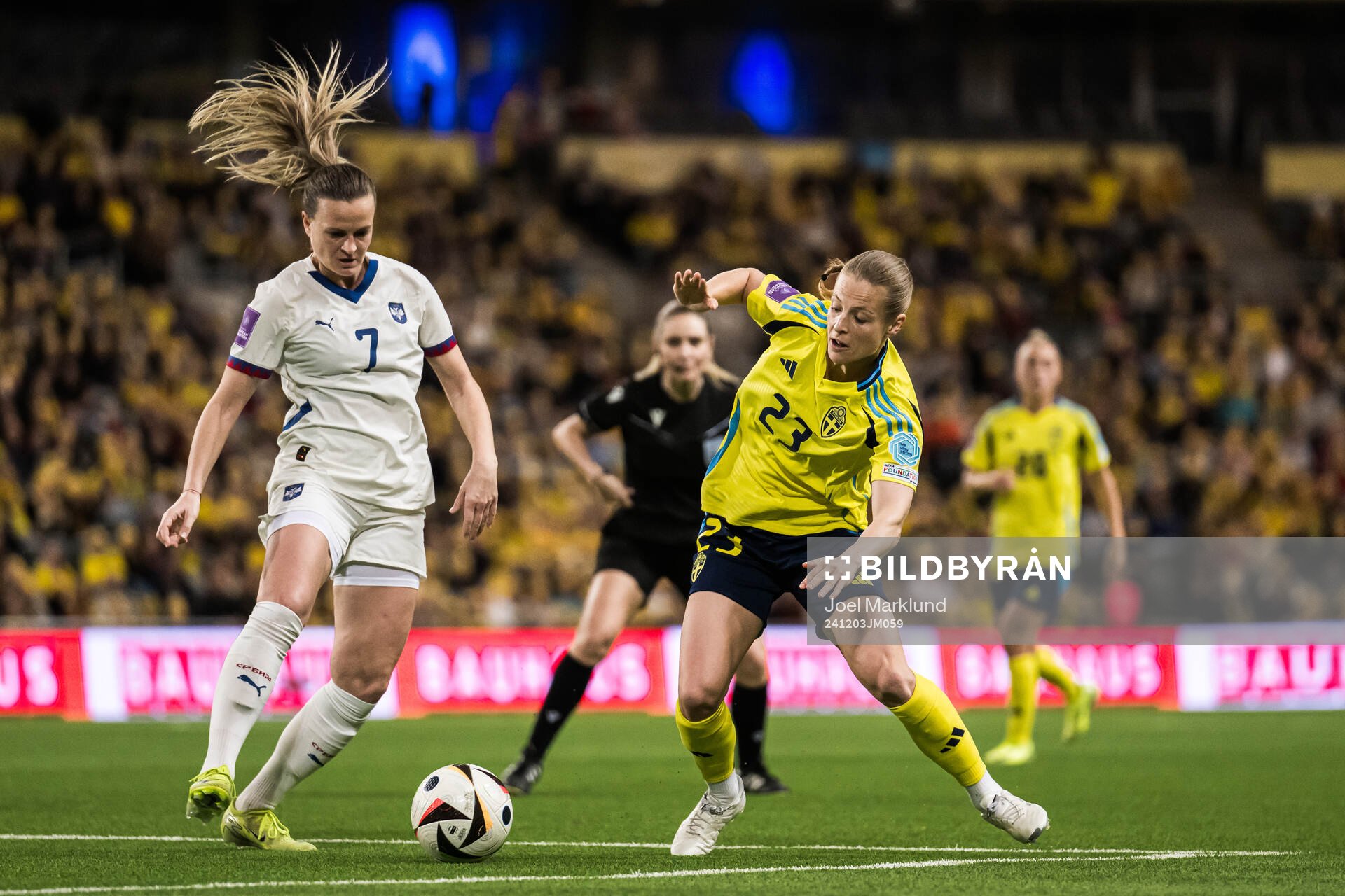 Milica Mijatovic of Serbia and Anna Anvegård of Sweden