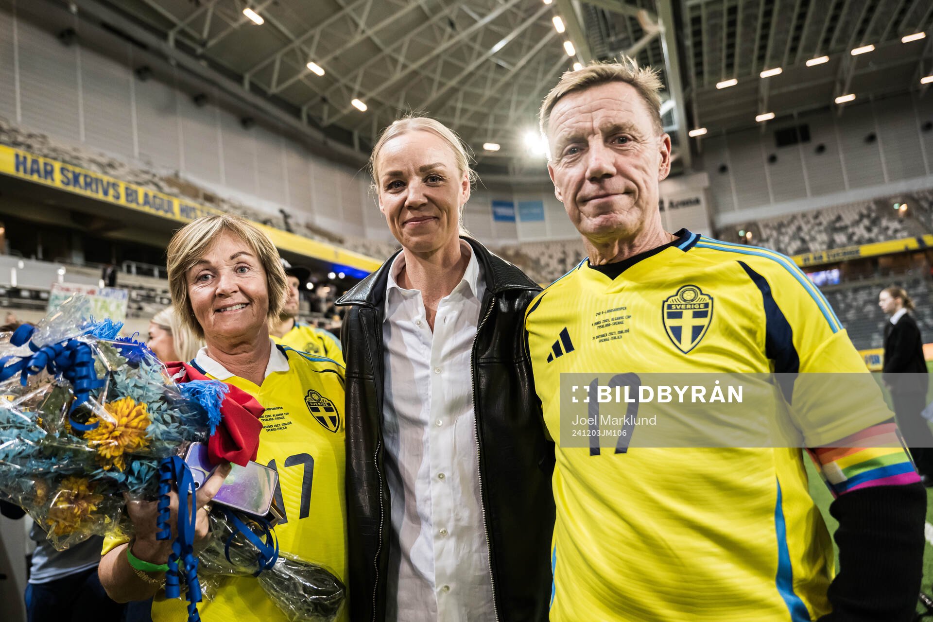 Caroline Seger with her mother Birgitta and father Mikael