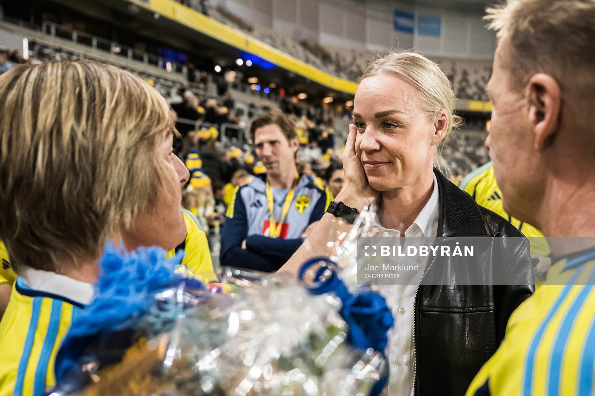 Caroline Seger with her mother Birgitta and father Mikael