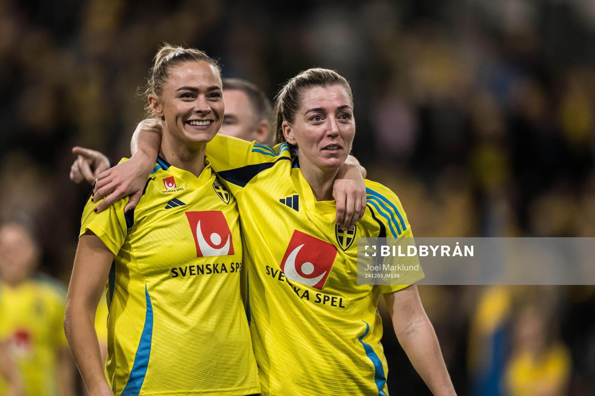 Fridolina Rolfö and Linda Sembrant of Sweden