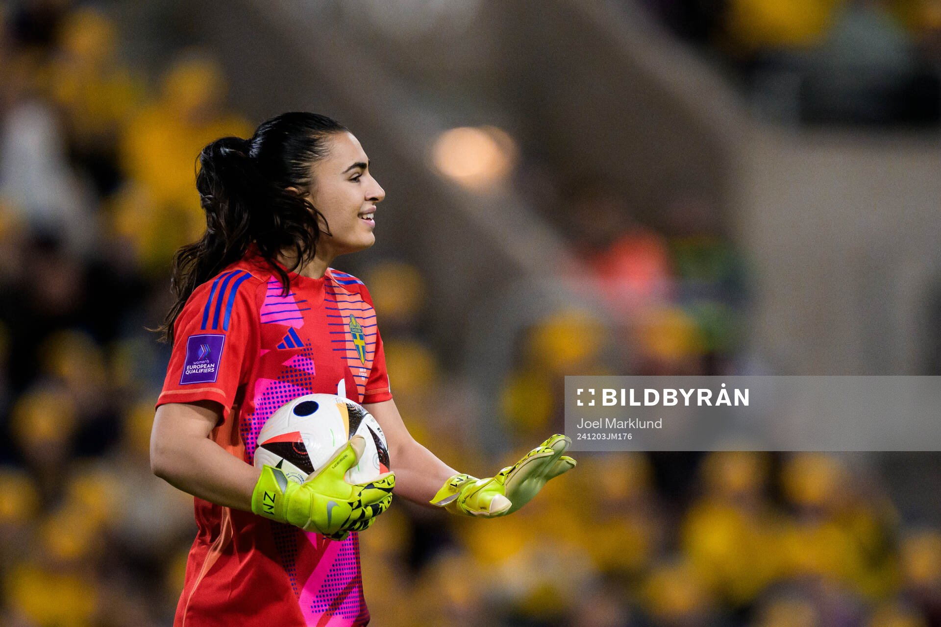 Goalkeeper Zecira Musovic of Sweden