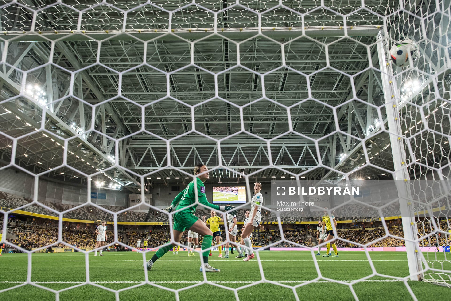 Stina Blackstenius of Sweden scores the 4-0 goal against