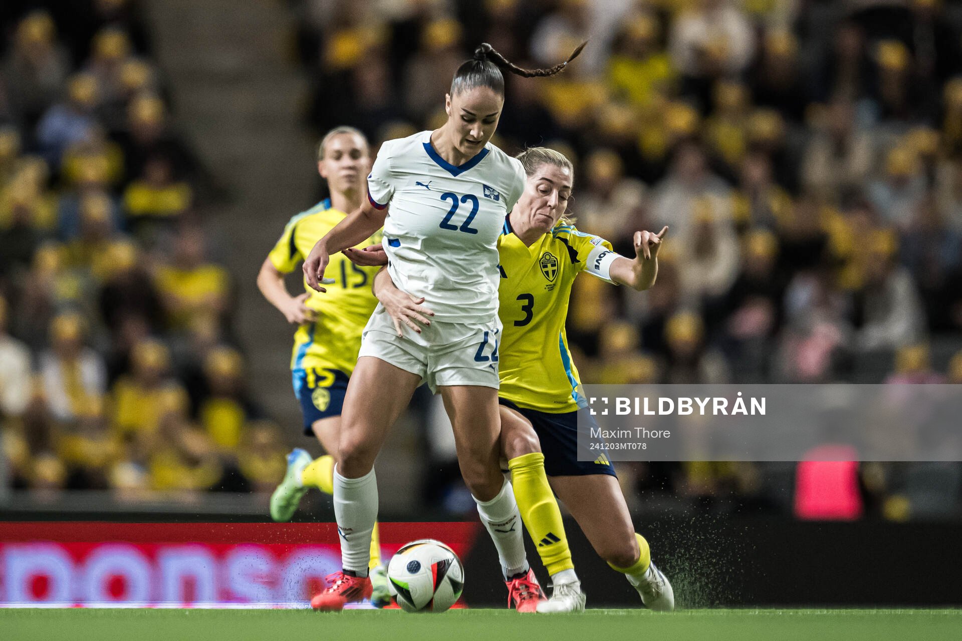 Nina Matejic of Serbia and Linda Sembrant of Sweden