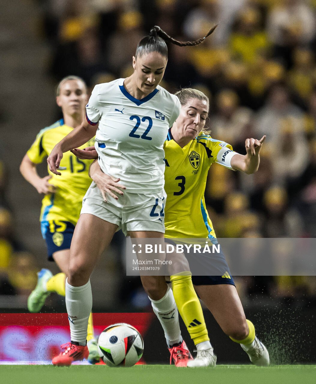 Nina Matejic of Serbia and Linda Sembrant of Sweden