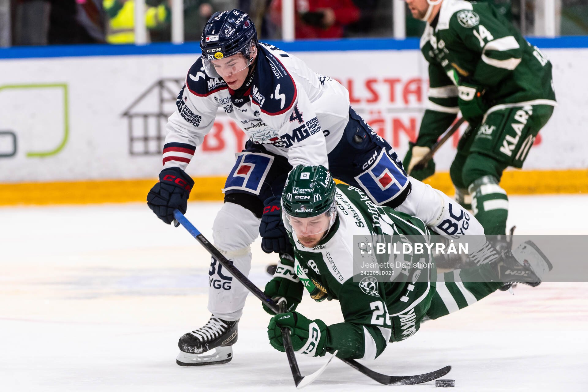 Linköpings Oscar Lawner och Färjestads Emil Alba