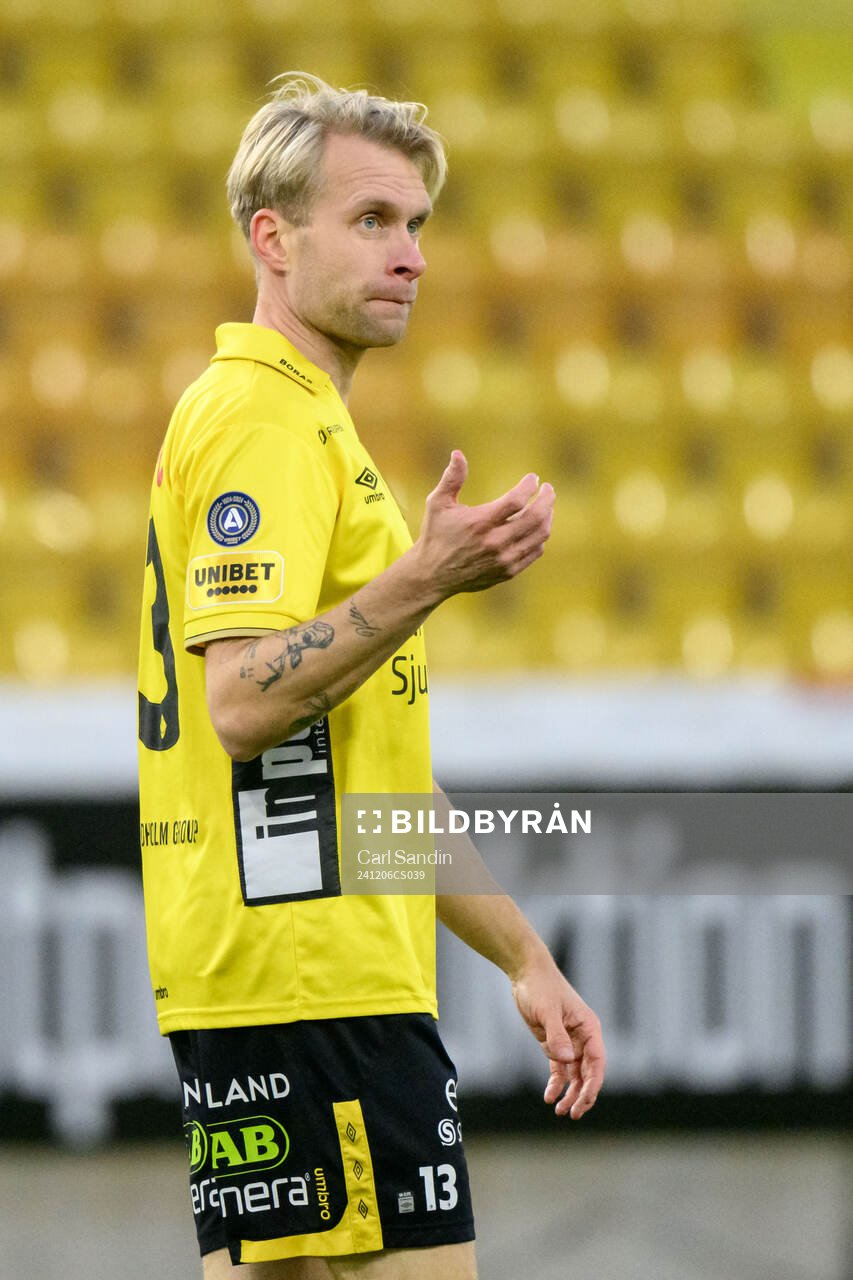Elfsborgs Johan Larsson jublar