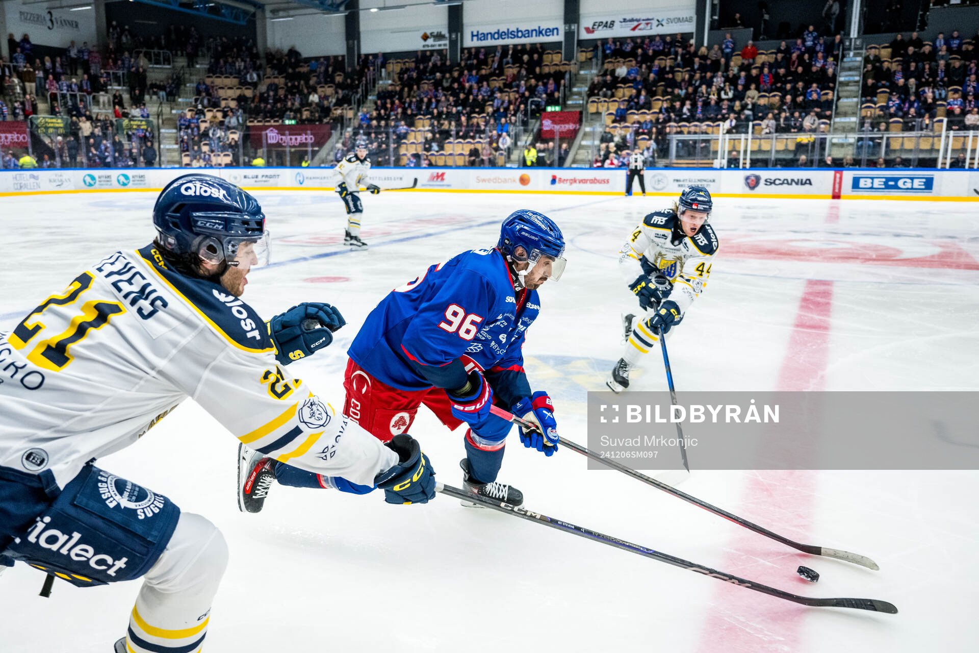Södertäljes Nolan Stevens och Oskarshamns Kevin Karlsson