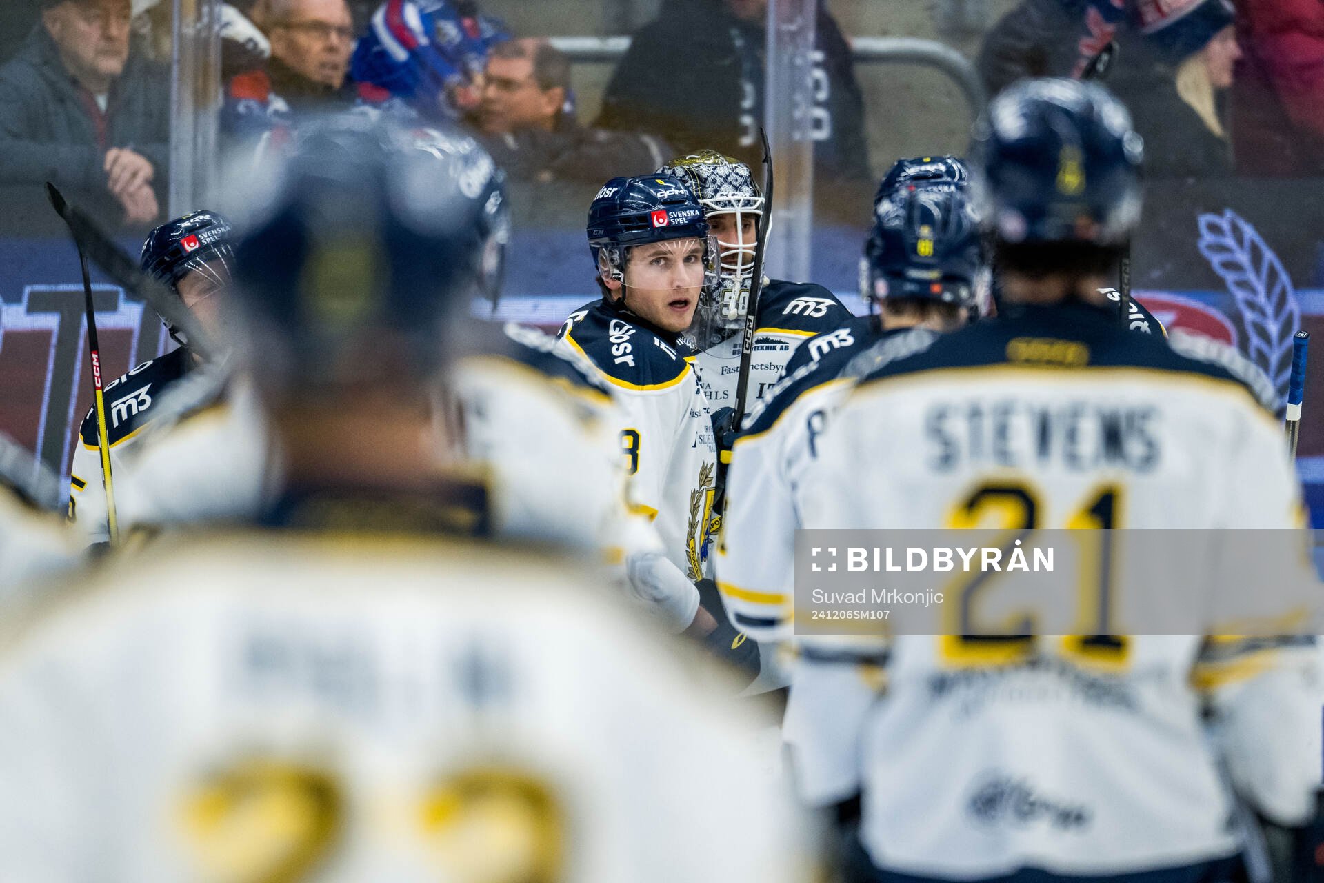 Södertäljes målvakt Frans Tuohimaa jublar