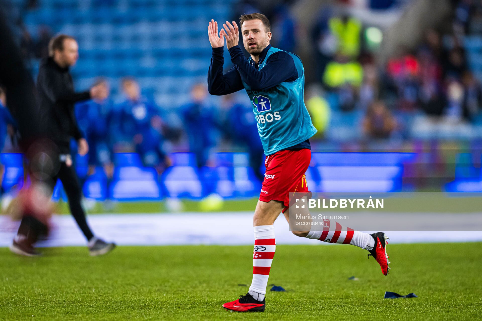 Simen Rafn of Fredrikstad warms up