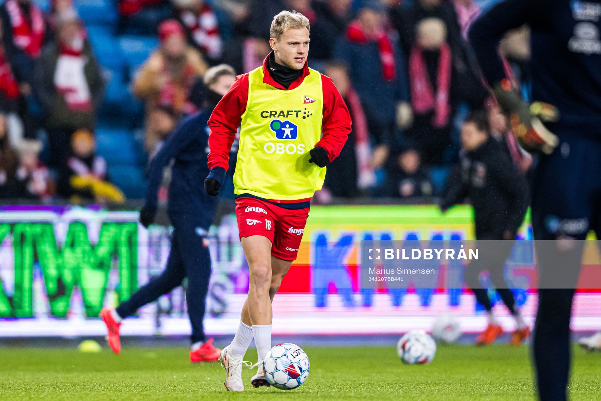 Morten Bjørlo of Fredrikstad warms up