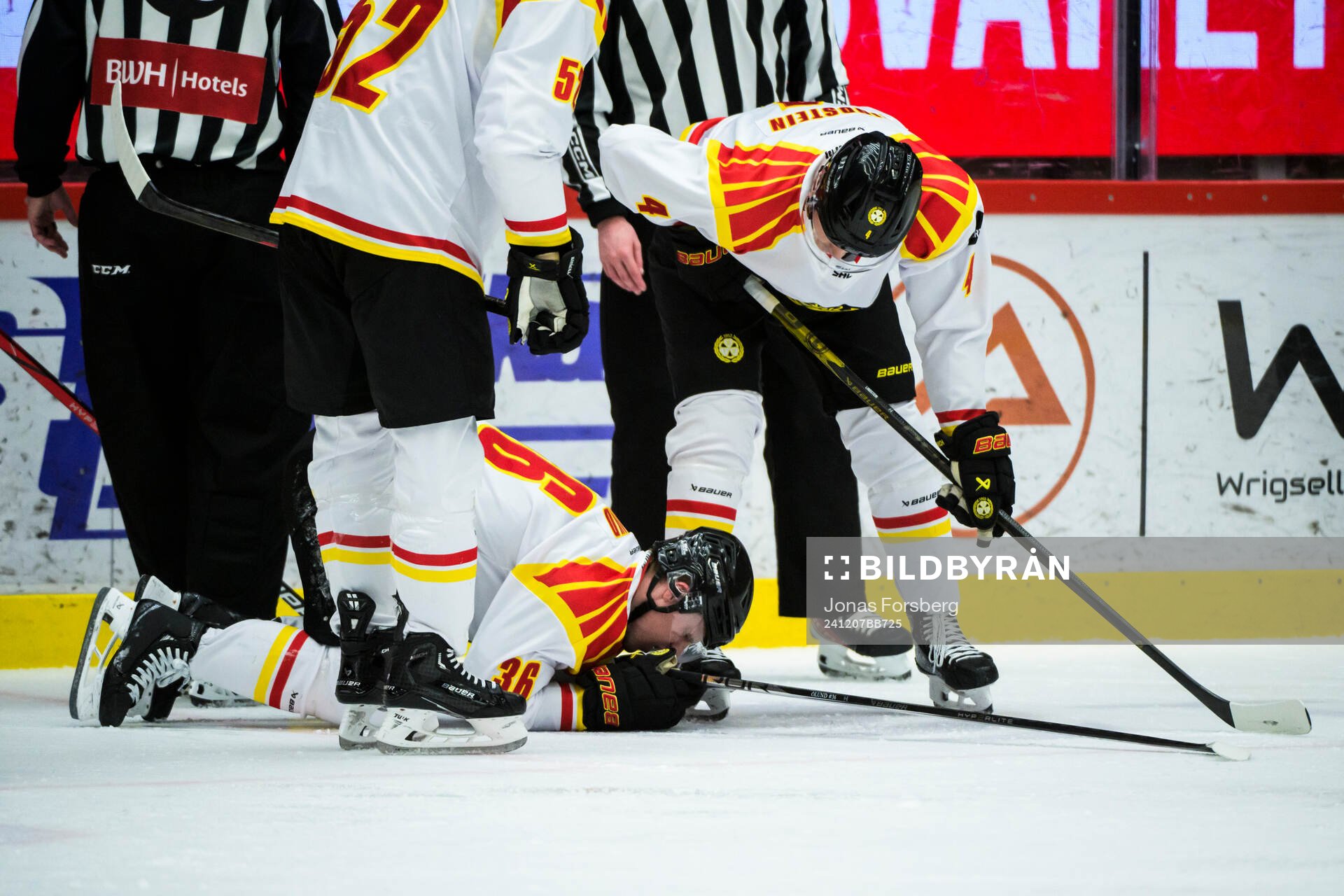 Brynäs Linus Ölund har ont