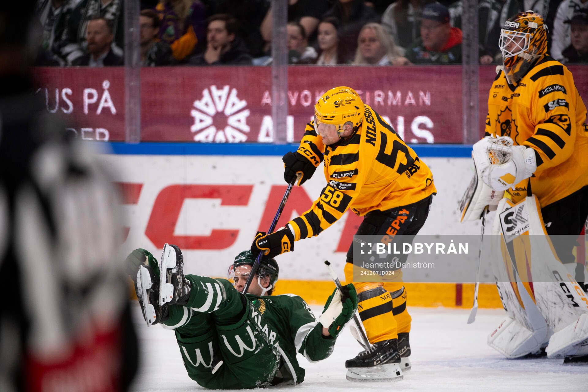 Färjestads Viktor Lodin och Skellefteås Oskar Nilsson och