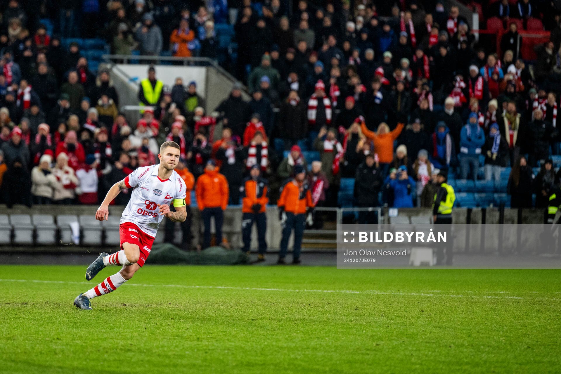 Julius Magnusson of Fredrikstad scores