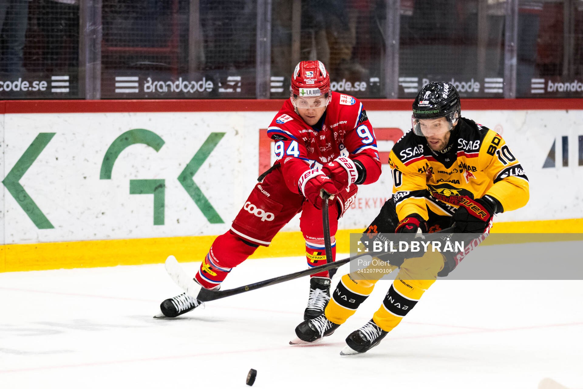 Timrås Sebastian Hartmann och Luleås Einar Emanuelsson