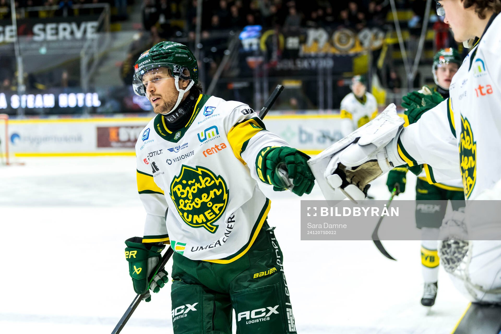 Björklövens Fredrik Forsberg jublar