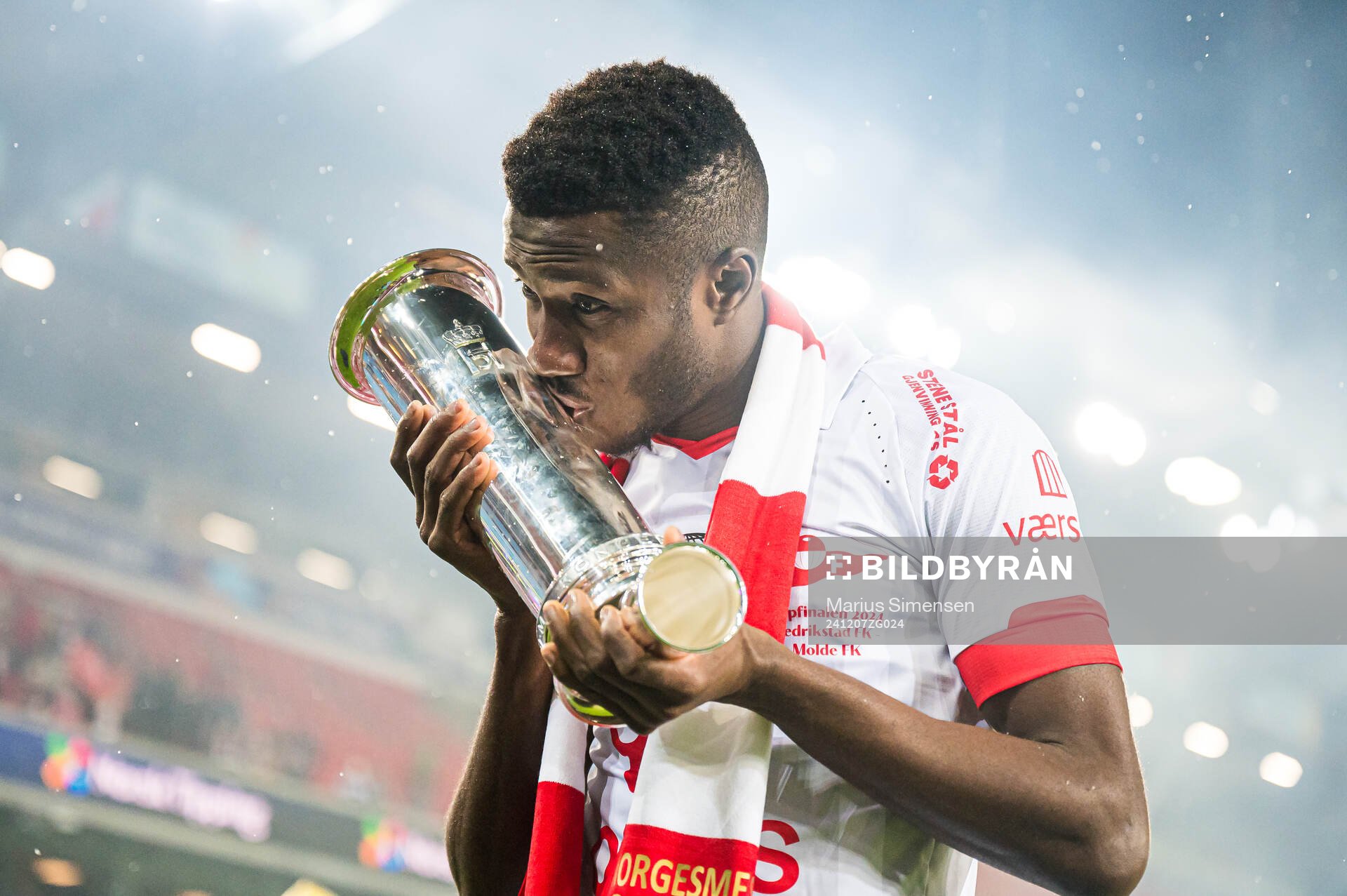 Mai Traore of Fredrikstad celebrates with the trophy after the cup final match between Fredrikstad and Molde on December 7, 2024 in Oslo. 