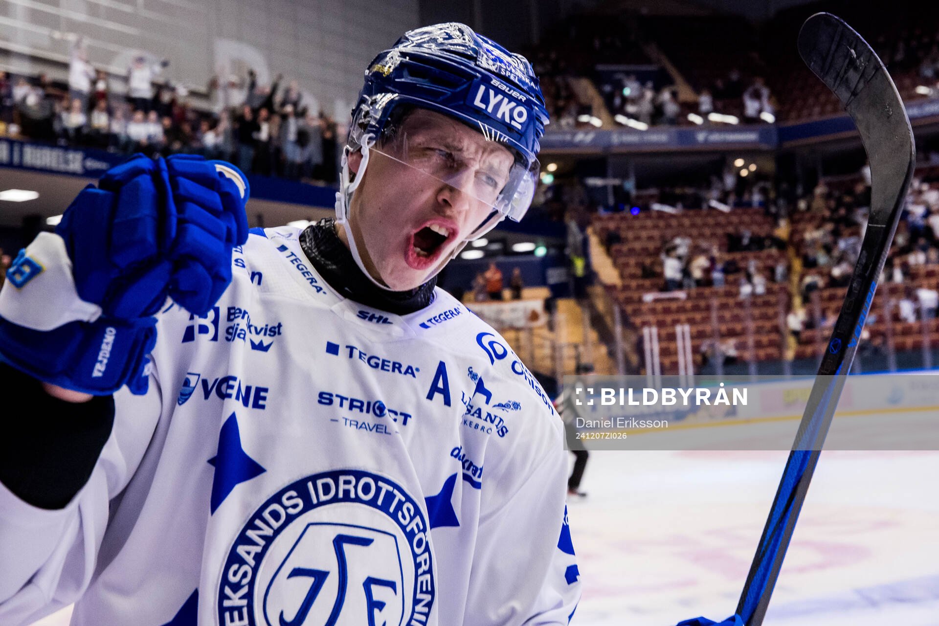 Leksands Lukas Vejdemo jublar