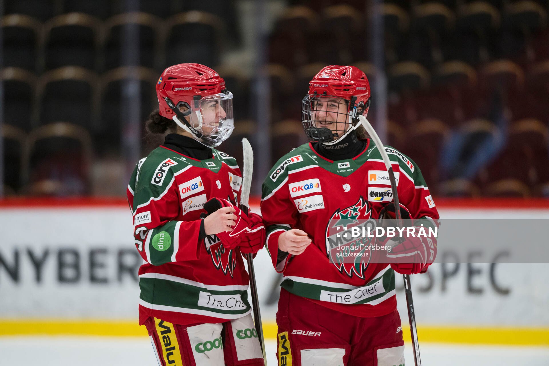 Modos Vendula Pribylova och Emma Seitz