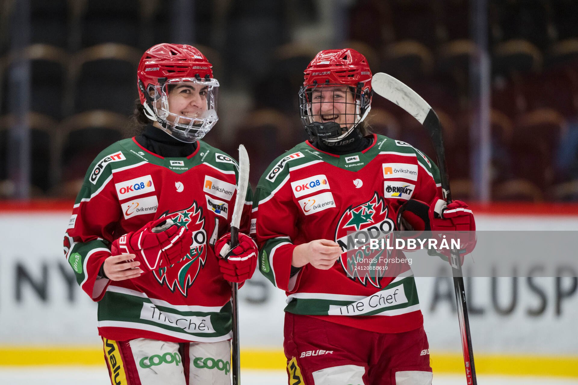 Modos Vendula Pribylova och Emma Seitz