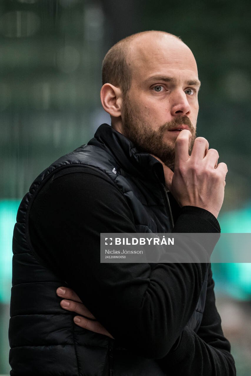 Rögles tränare Julius Falkenbäck Bergkvist