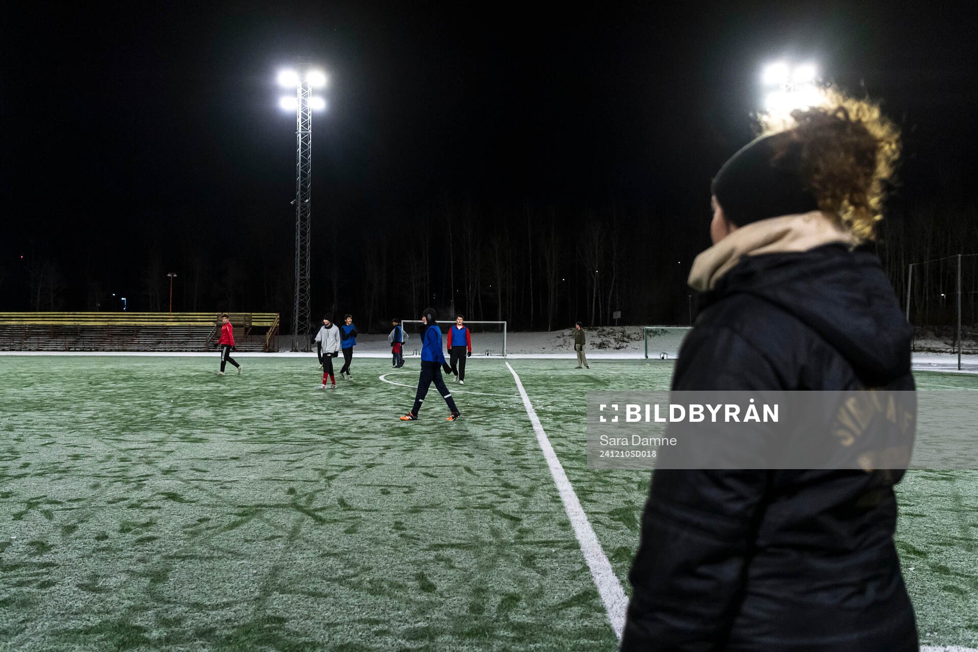 Ester Franco och spelare på Wenströmska IP