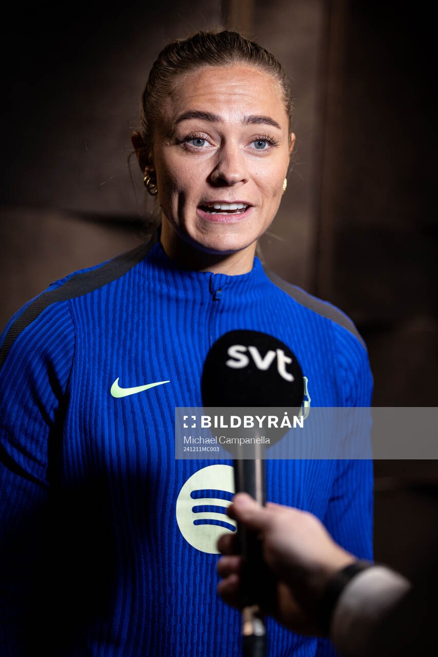 Fridolina Rolfö of FC Barcelona gives an interview