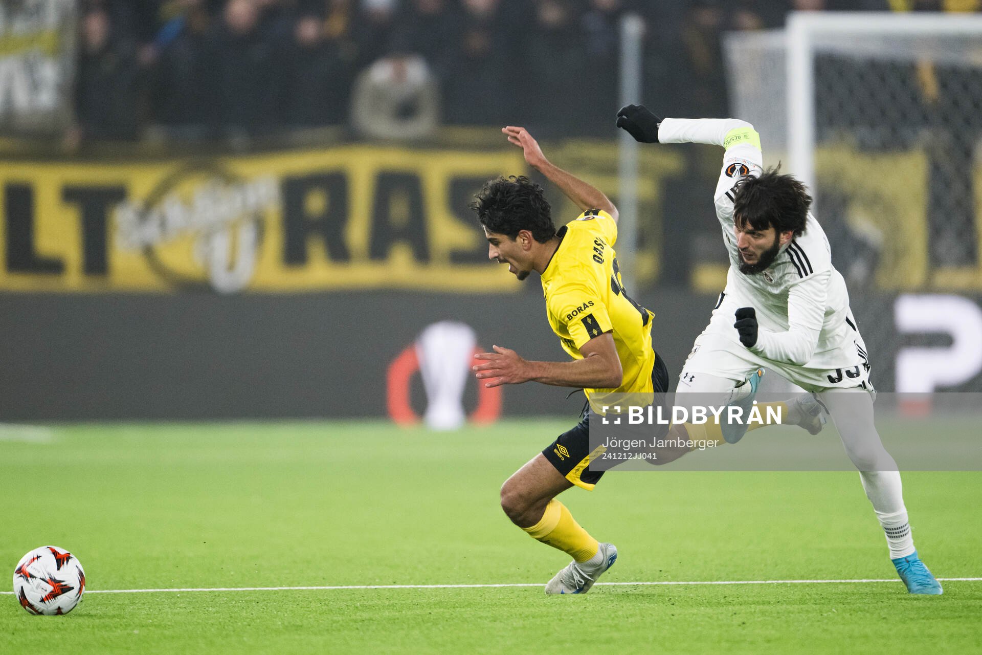 Ahmed Qasem of Elfsborg and Badavi Huseynov of Qarabag