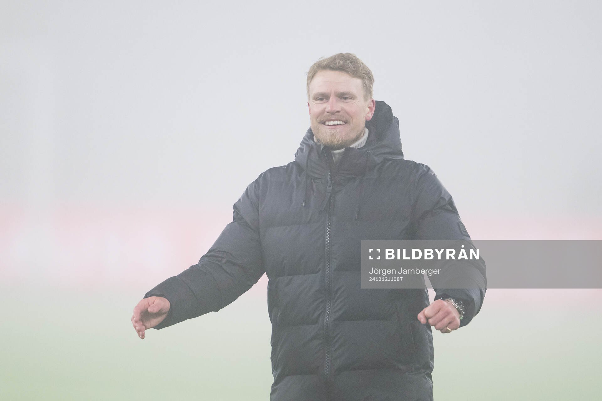 Head coach Oscar Hiljemark of Elfsborg celebrates after the Europa League match between Elfsborg and Qarabag on December 12, 2024 in Borås.