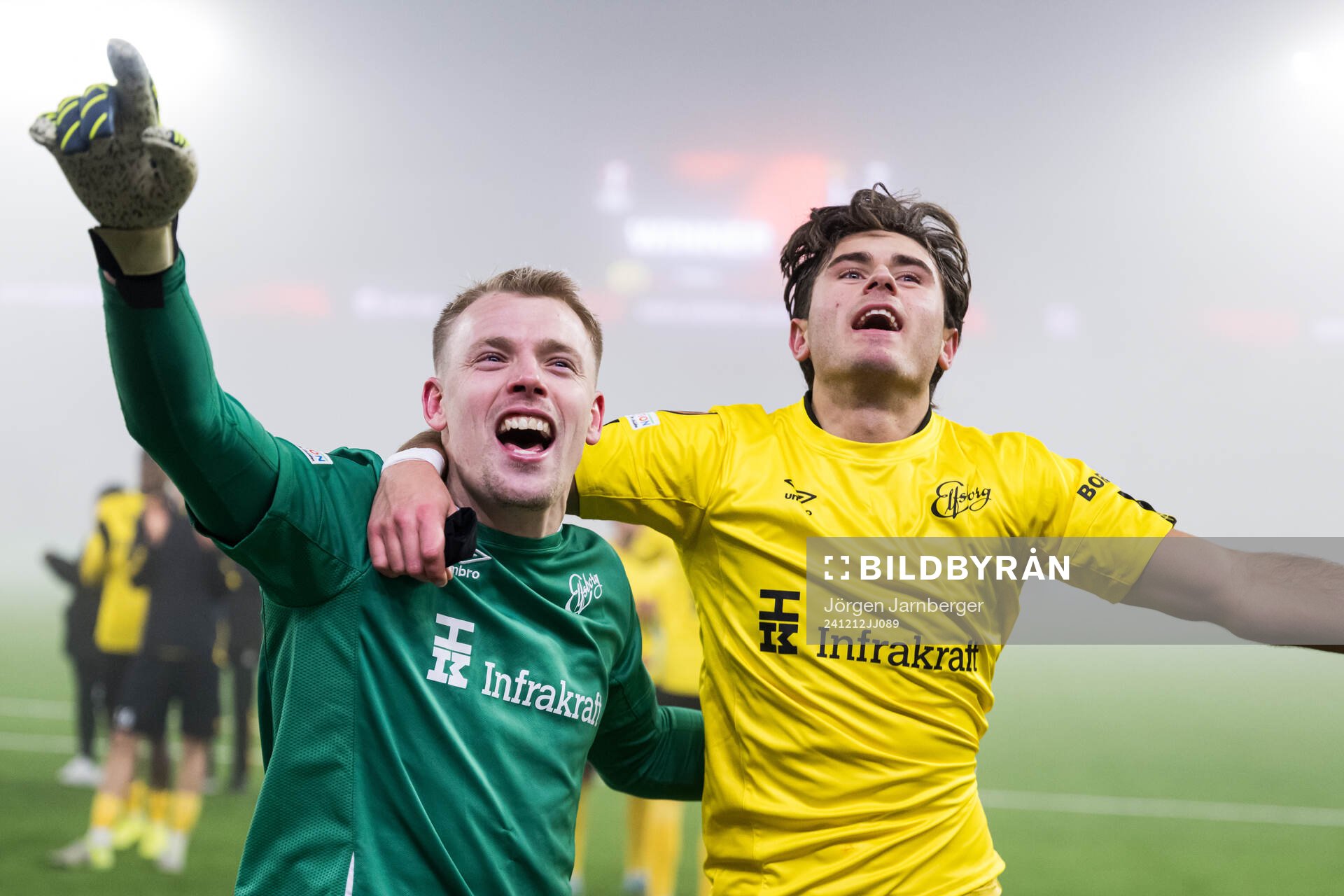 Goalkeeper Isak Pettersson and Besfort Zeneli of Elfsborg