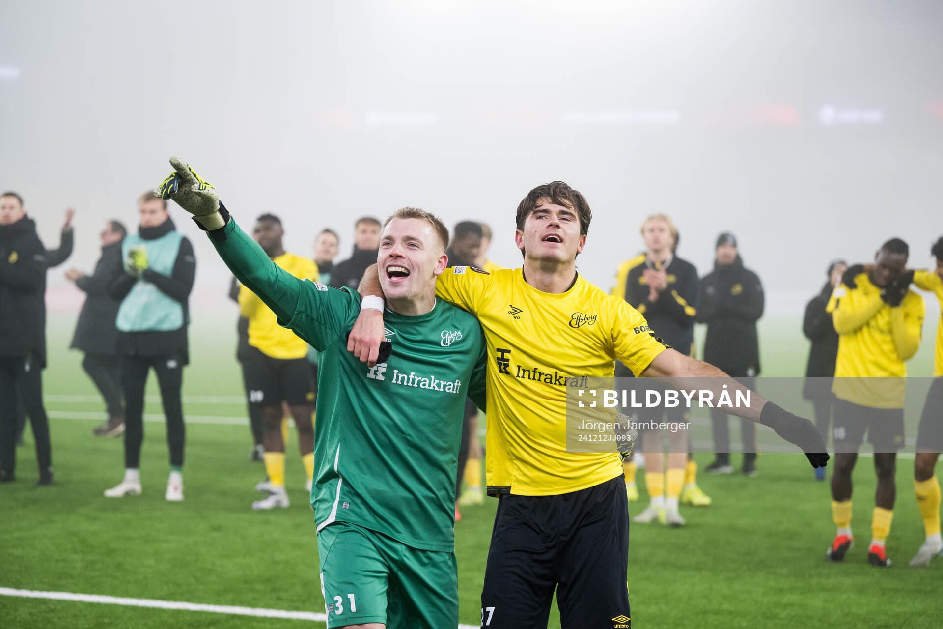Goalkeeper Isak Pettersson and Besfort Zeneli of Elfsborg