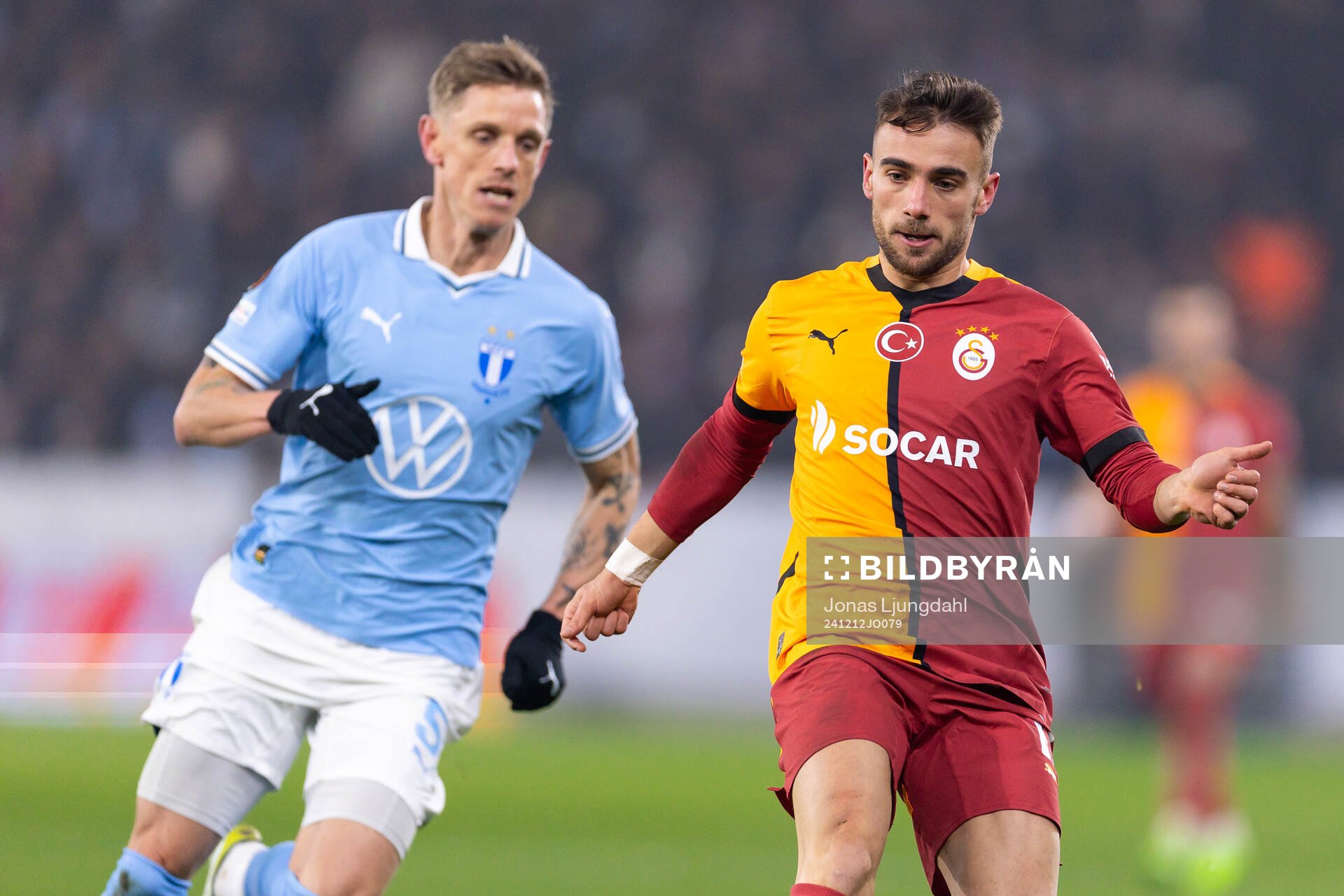 Søren Rieks of Malmö FF and Yunus Akgun of Galatasaray