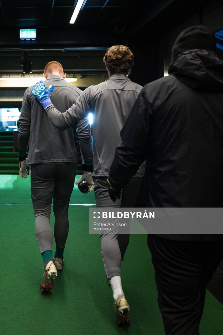 Goalkeeper Joakim Persson and goalkeeper William Nieroth