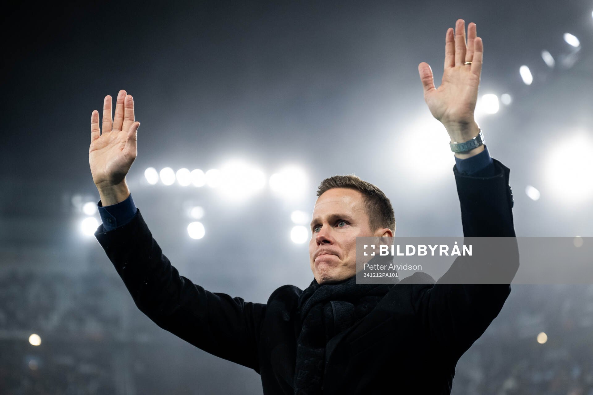 Niklas Moisander of Malmö FF is celebrated as he leaves