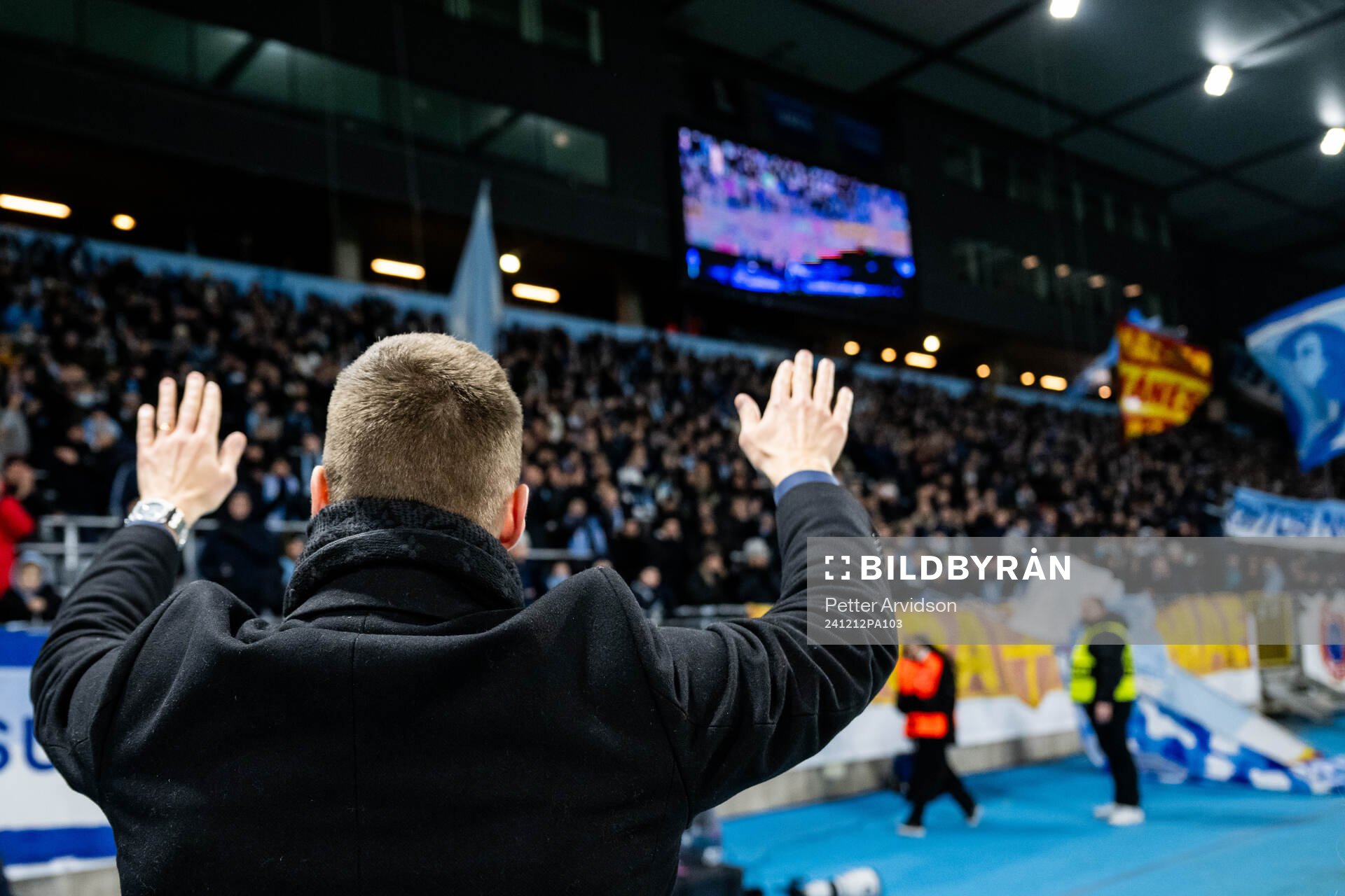 Niklas Moisander of Malmö FF is celebrated as he leaves