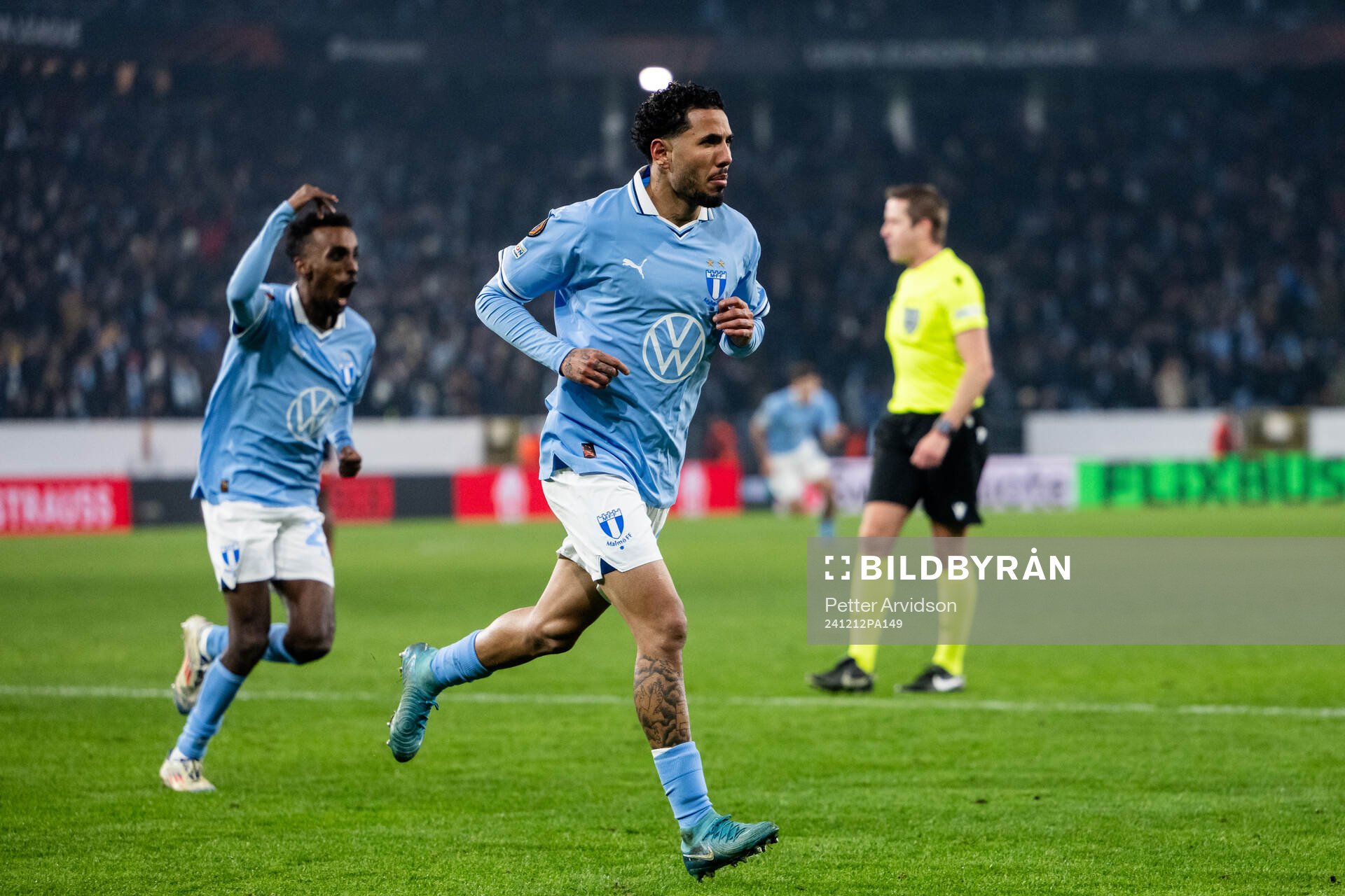 Sergio Pena of Malmö FF celebrates
