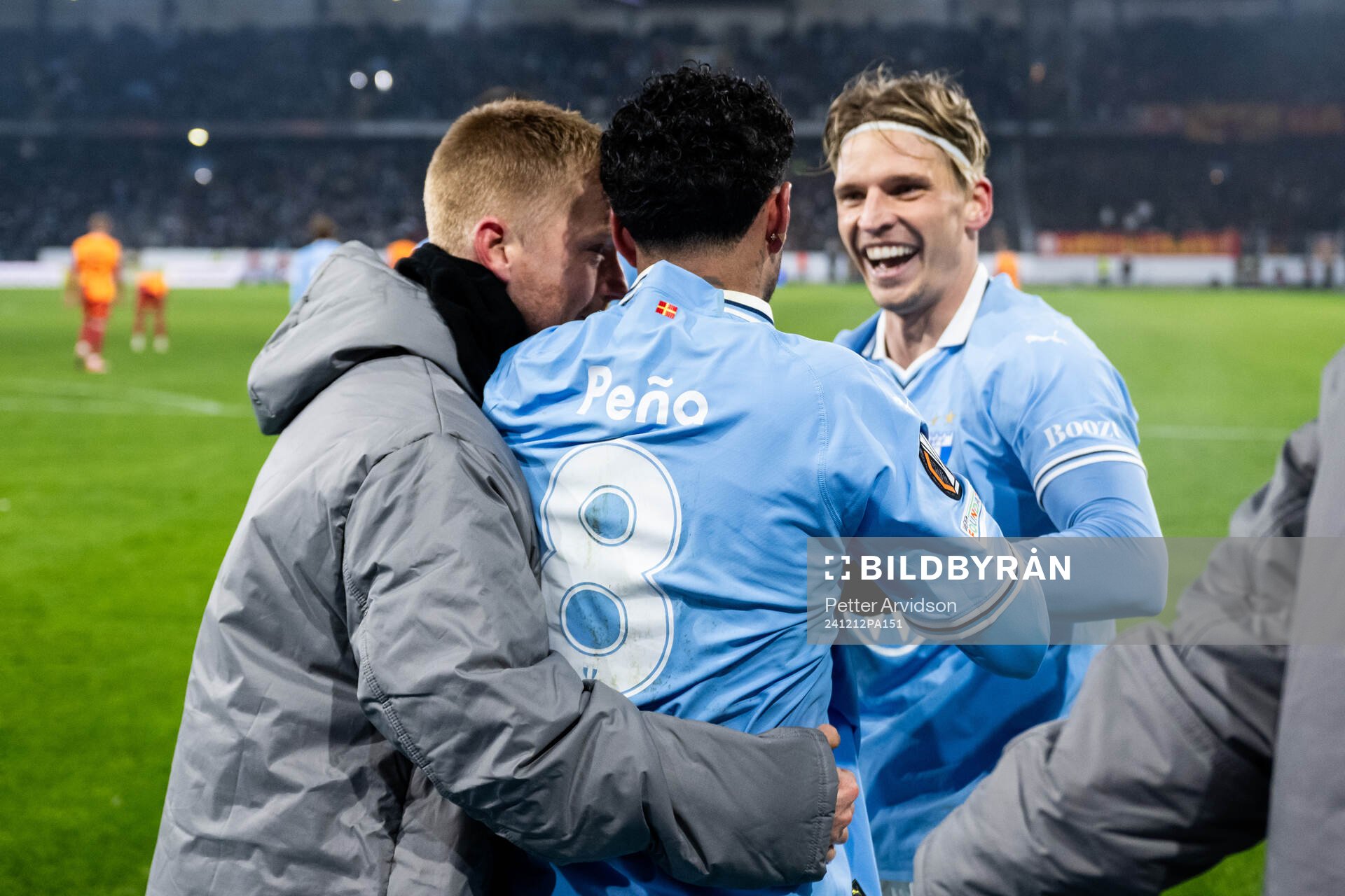 Sergio Pena of Malmö FF celebrates with Anders