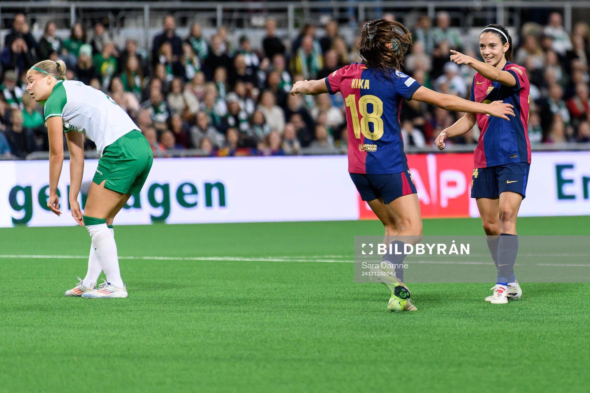 Aitana Bonmati of Barcelona celebrates