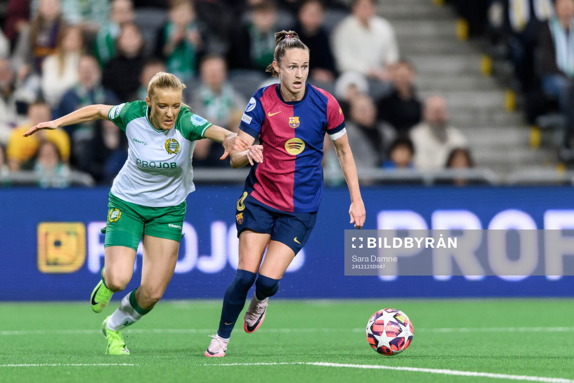 Smilla Holmberg of Hammarby and Caroline Graham Hansen of