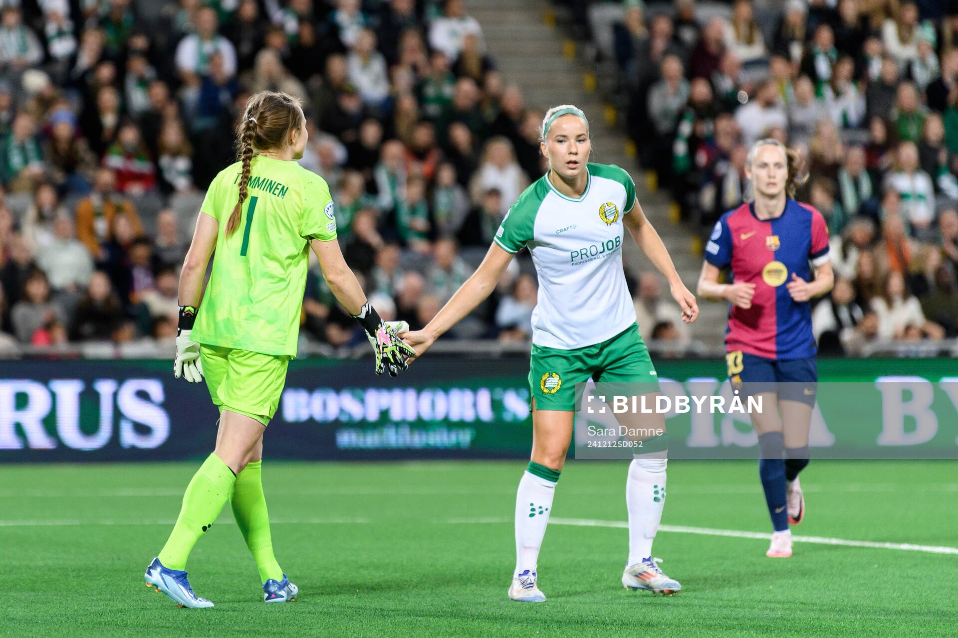 Goalkeeper Anna Tamminen and Eva Nyström of Hammarby