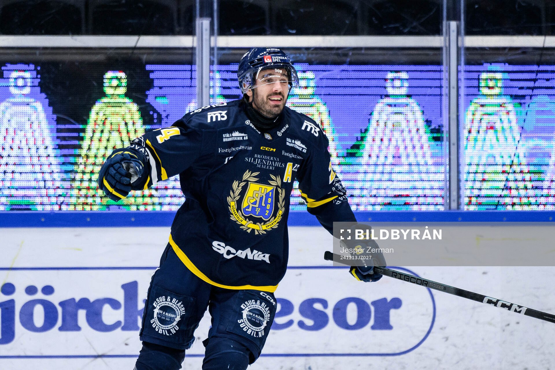 Södertäljes Jacob Dahlström jublar