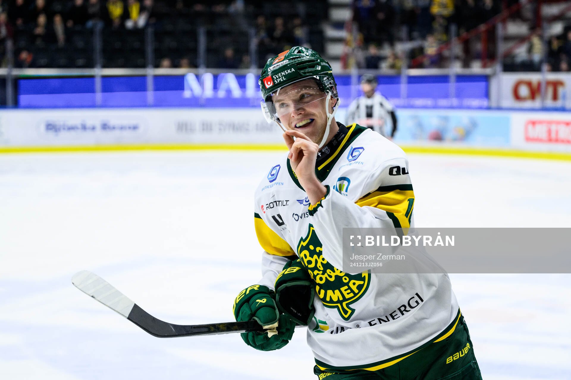 Björklövens Axel Ottosson jublar