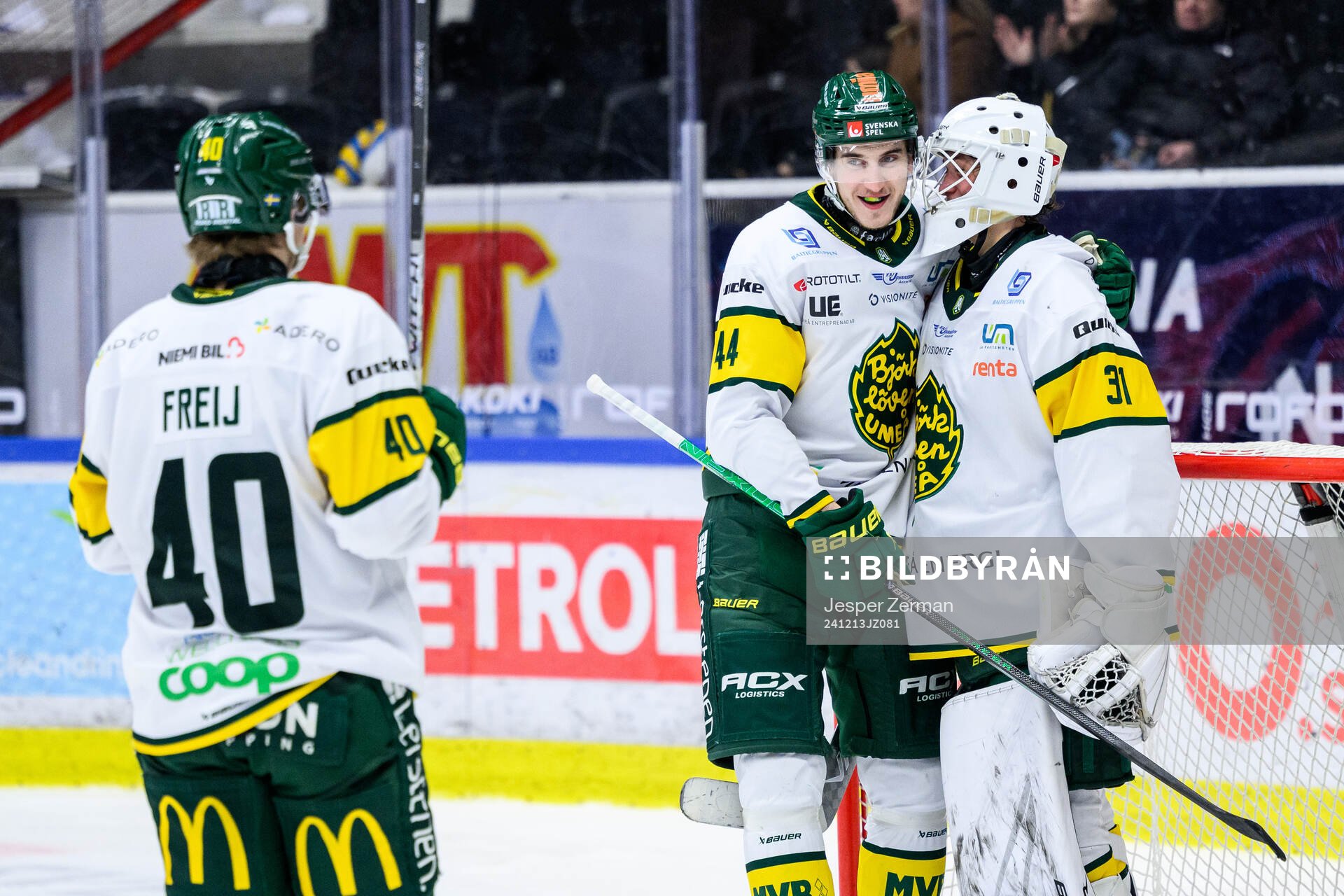 Björklövens Martin Fransson och målvakt Melwin Asp