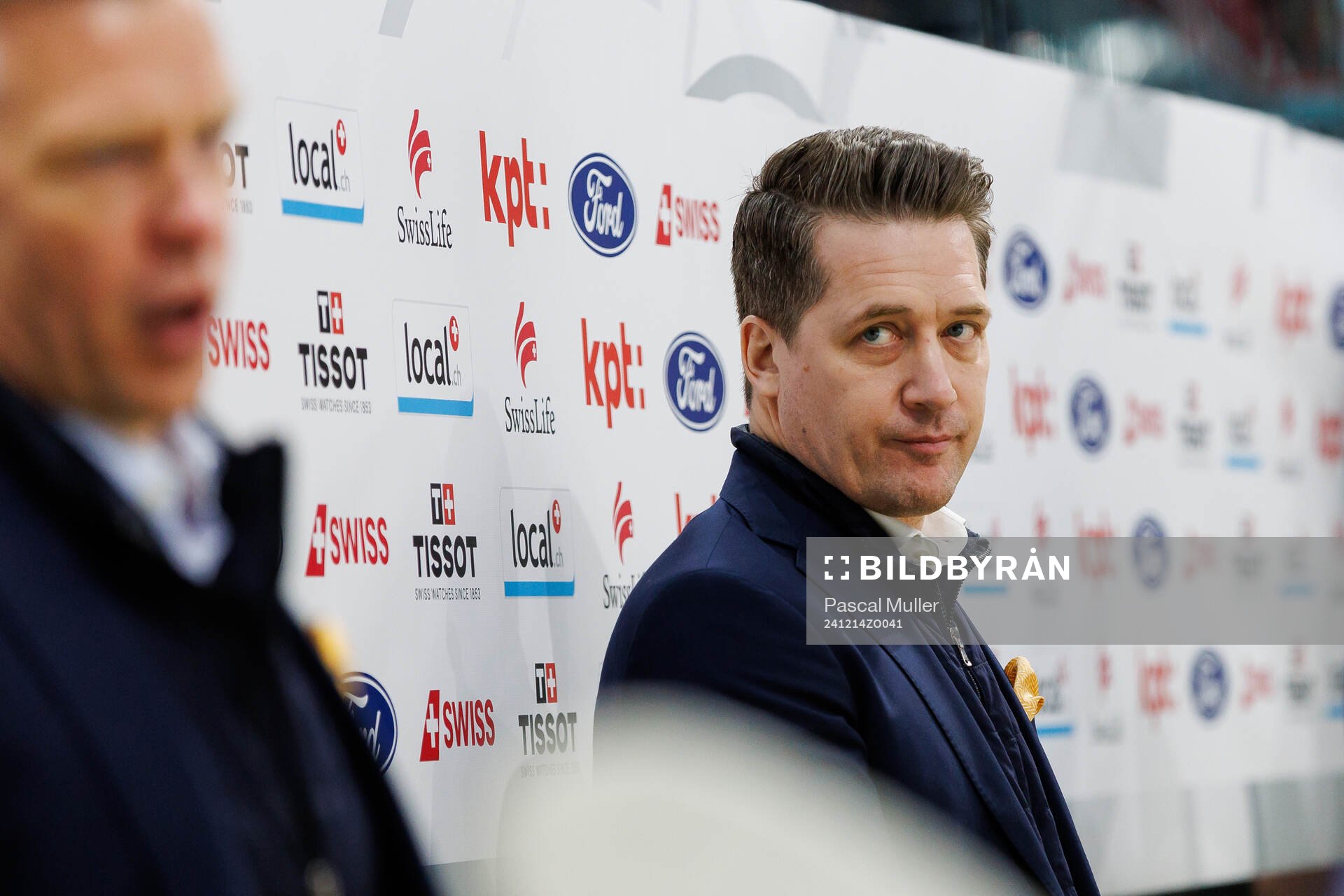 Sam Hallam, Head coach of Sweden in the ice hockey game