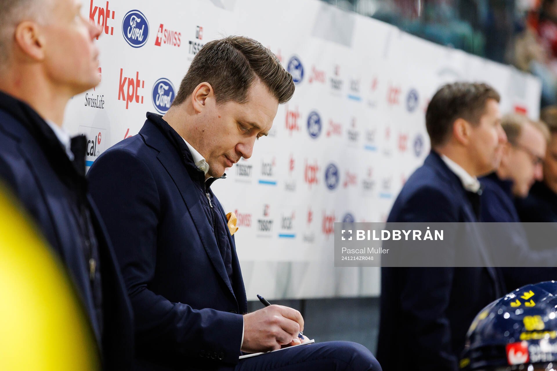 Sam Hallam, Head coach of Sweden in the ice hockey game