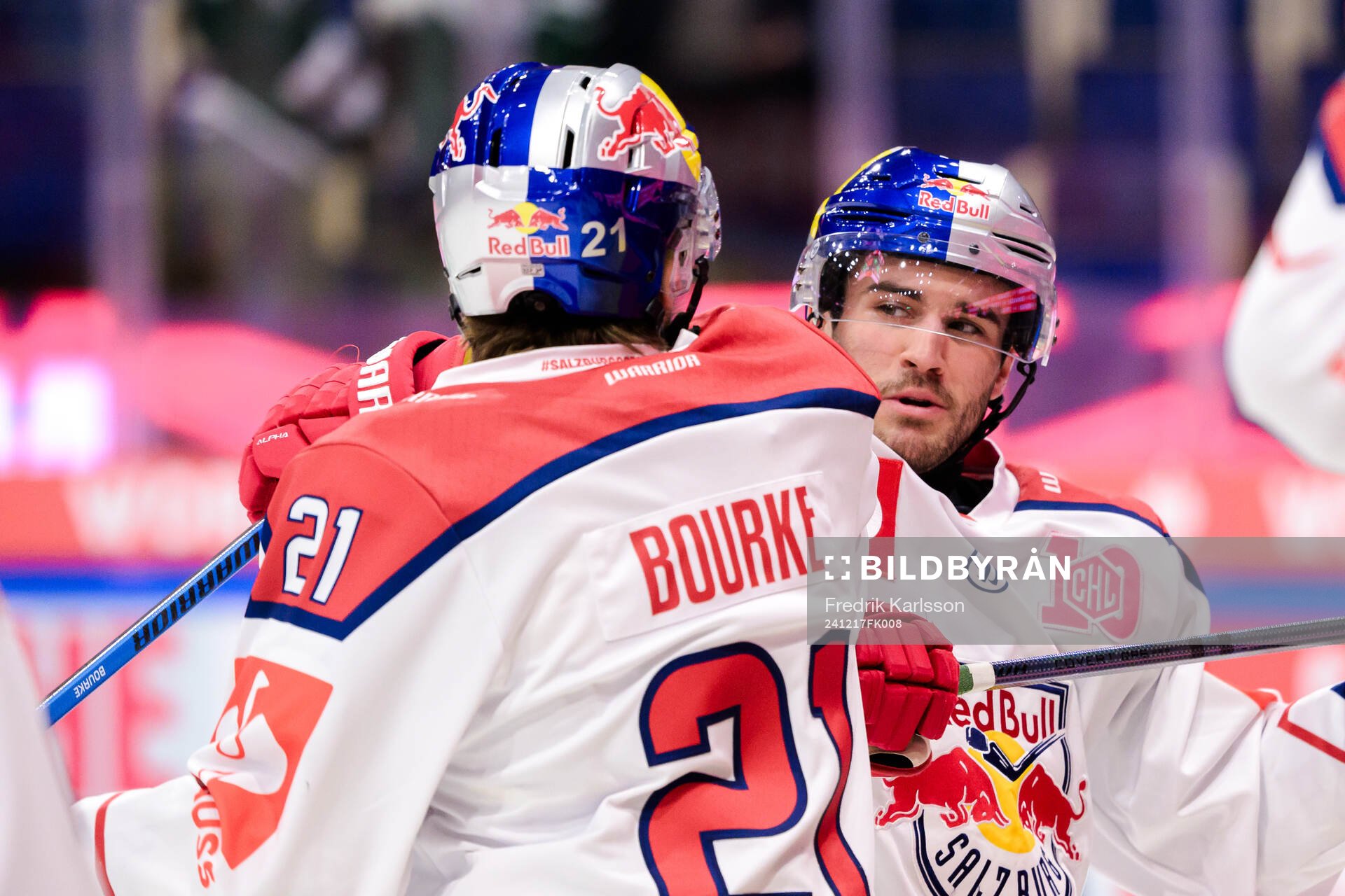 Troy Bourke of EC Red Bull Salzburg and Ryan Murphy of EC
