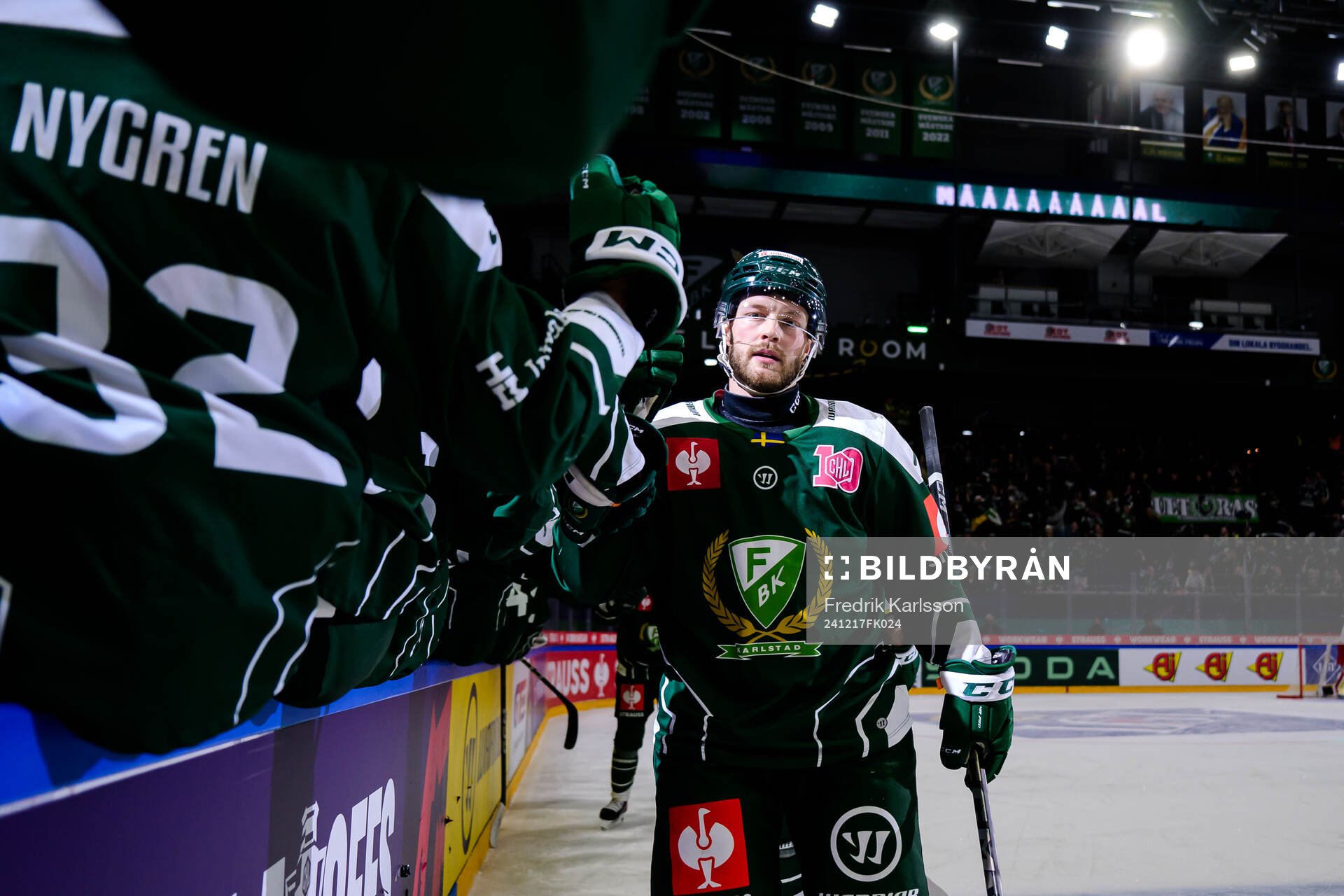 Axel Bergqvist of Färjestad  celebrating
