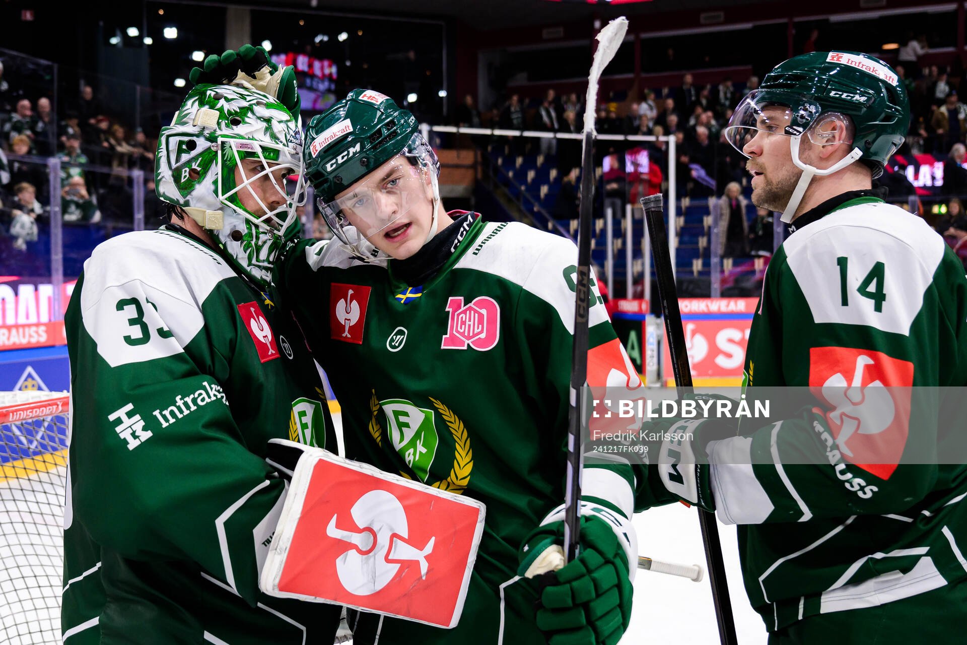 goaltender Maxime Lagacé of Färjestad  and Lucas Forsell