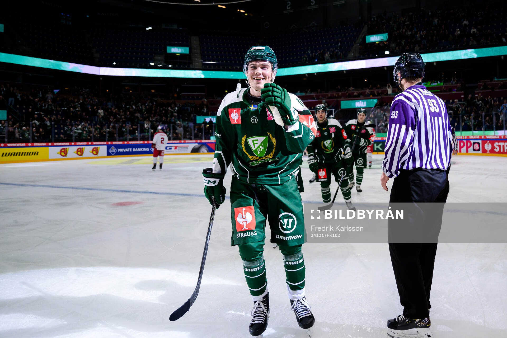 Alexander Ljungkrantz of Färjestad  celebrates