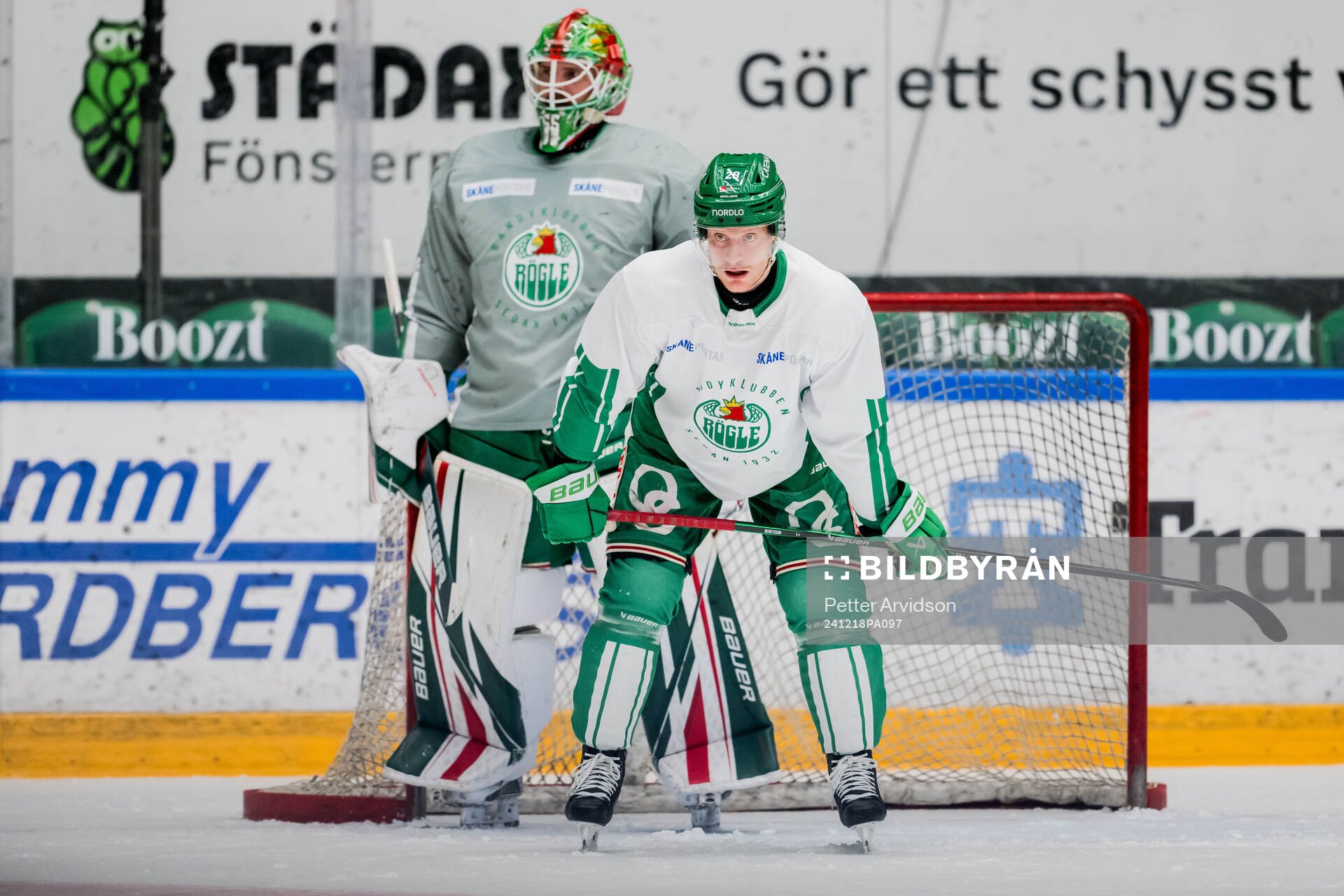 Rögles målvakt Christoffer Rifalk och Anton Bengtsson