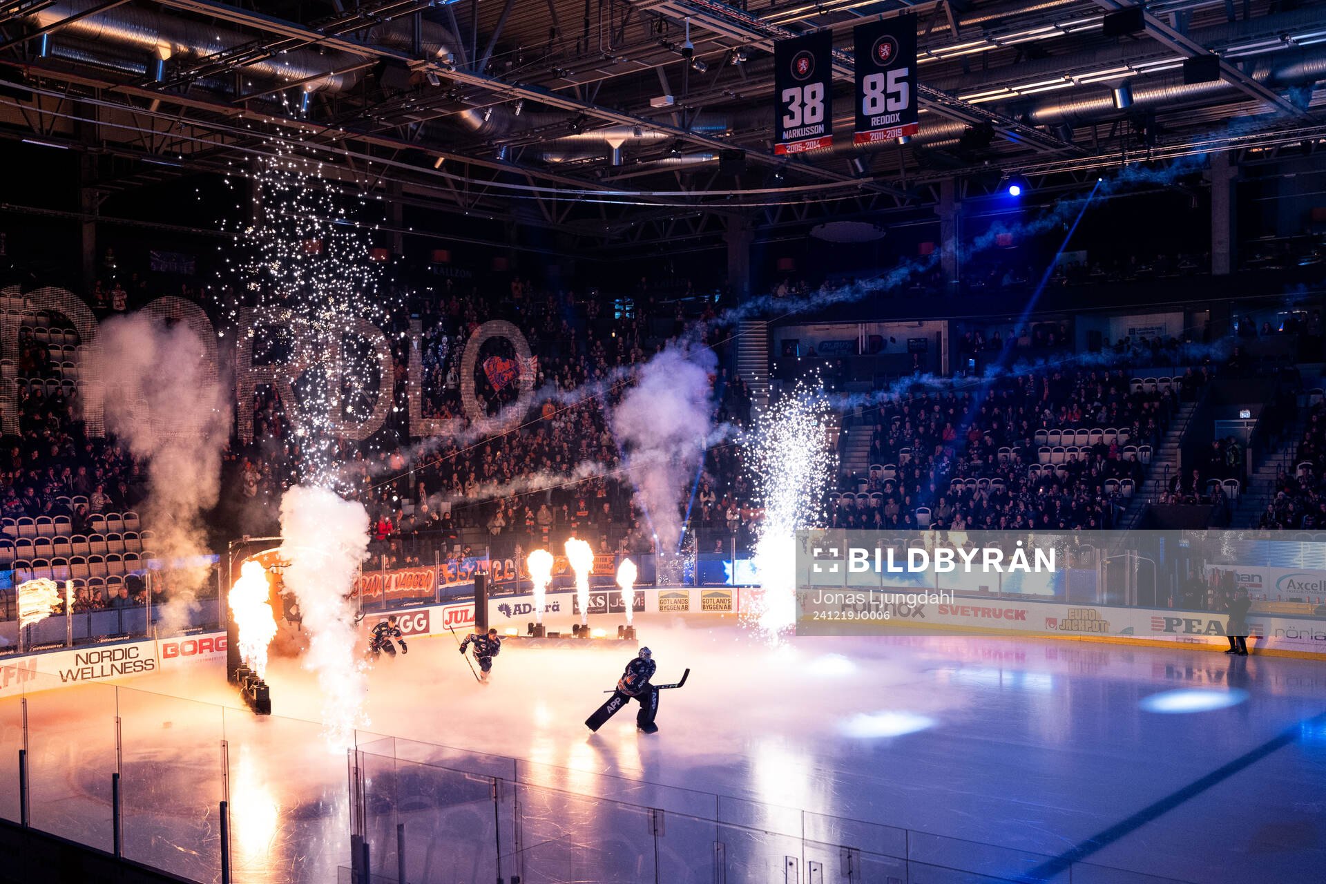 Växjös spelare gör entré på isen